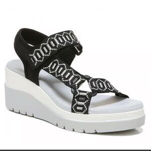 SOUL Naturalizer Black and White Wedge Sandals